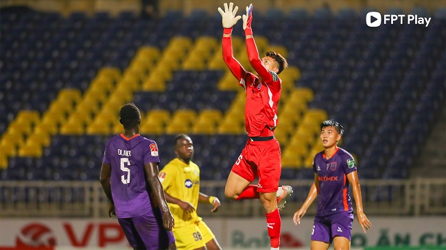 Điểm sáng tân binh trước thềm giao hữu tại sân Lạch Tray